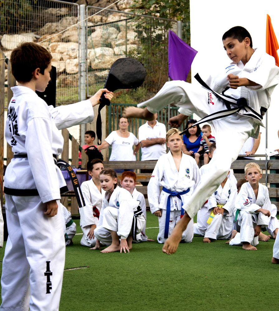 непобедимый