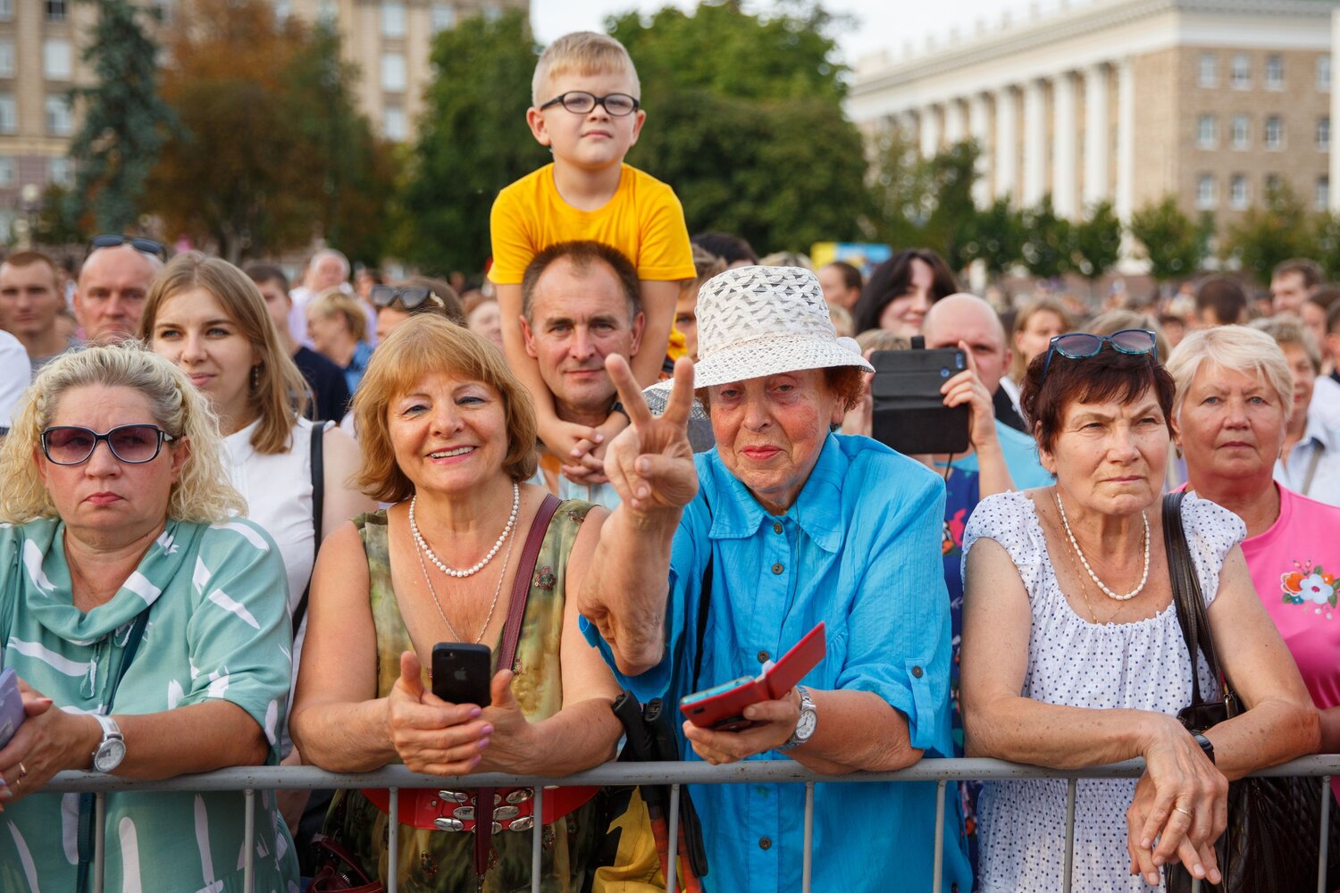 Photo #14151083