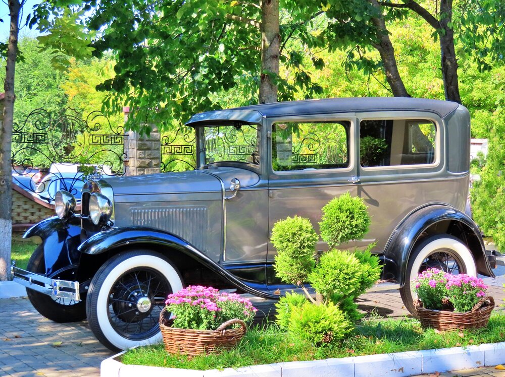 Antique car