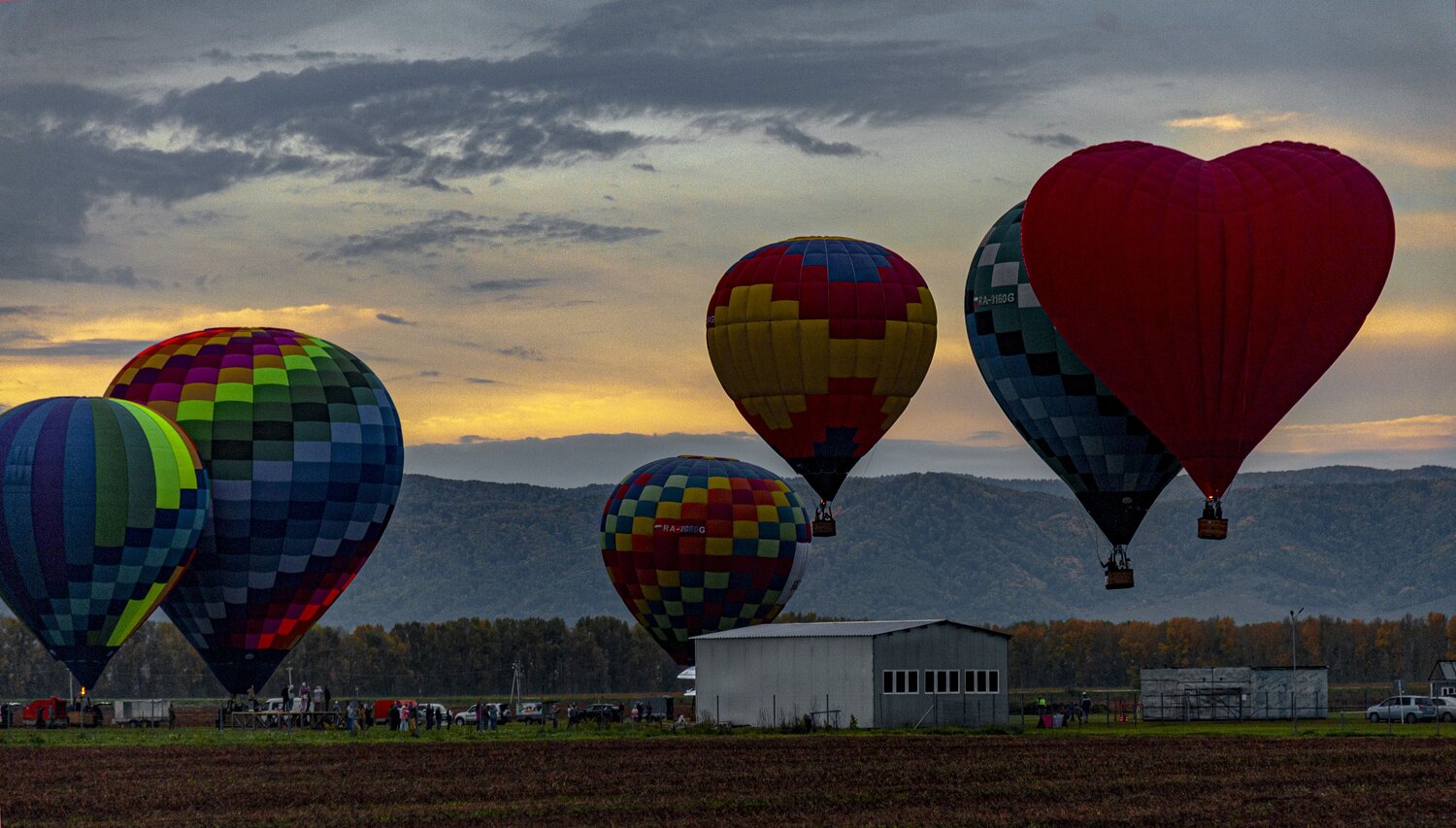 Photo #14158569