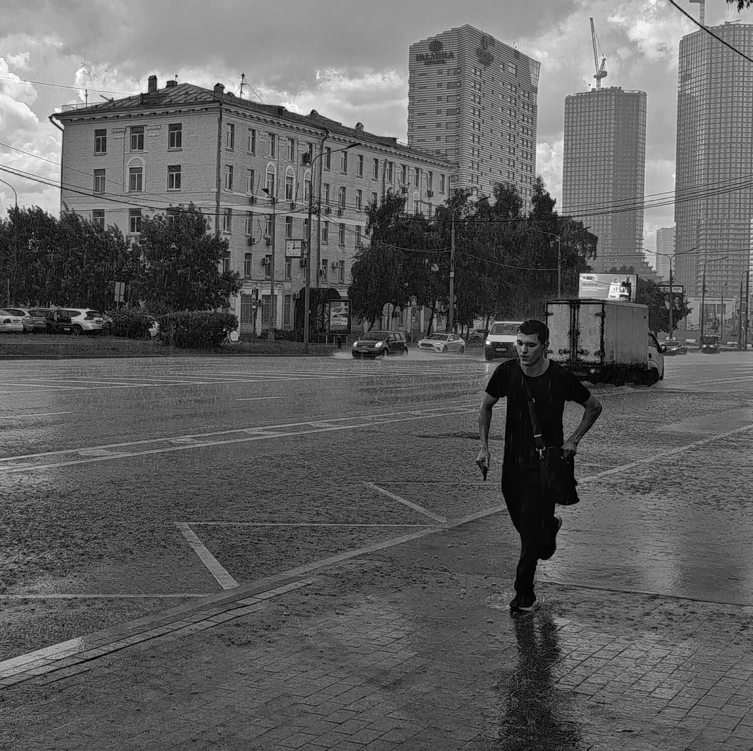 Photo #14176055