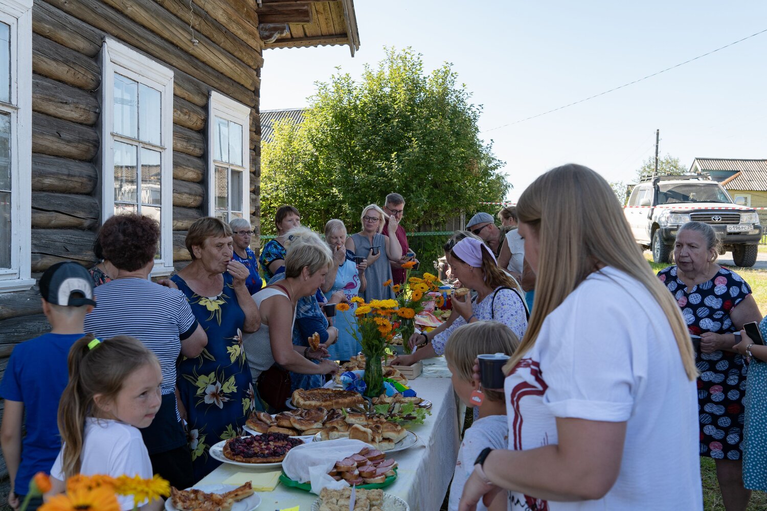 Photo #14180675