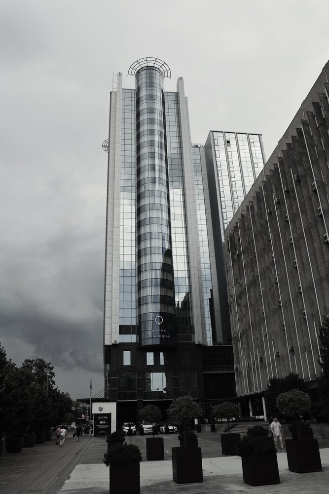 Новое здание отеля \"Marriott\" в городе Краснодаре.