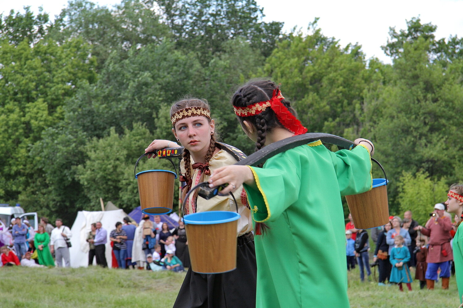 Photo #14182168