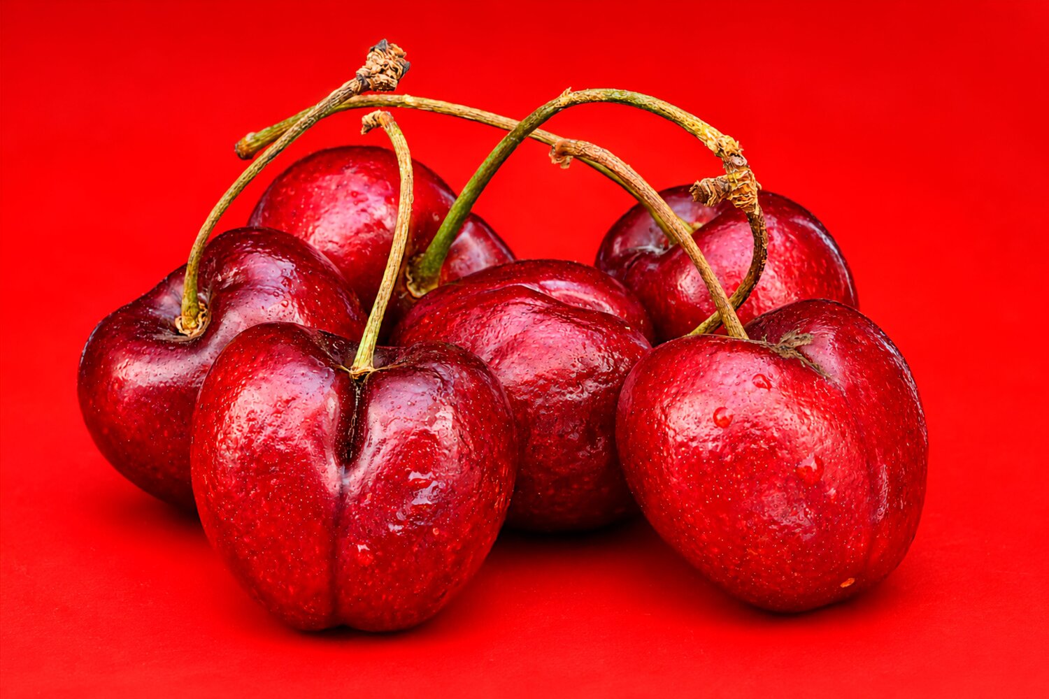 Crimson Elegance – A Symphony of Cherries