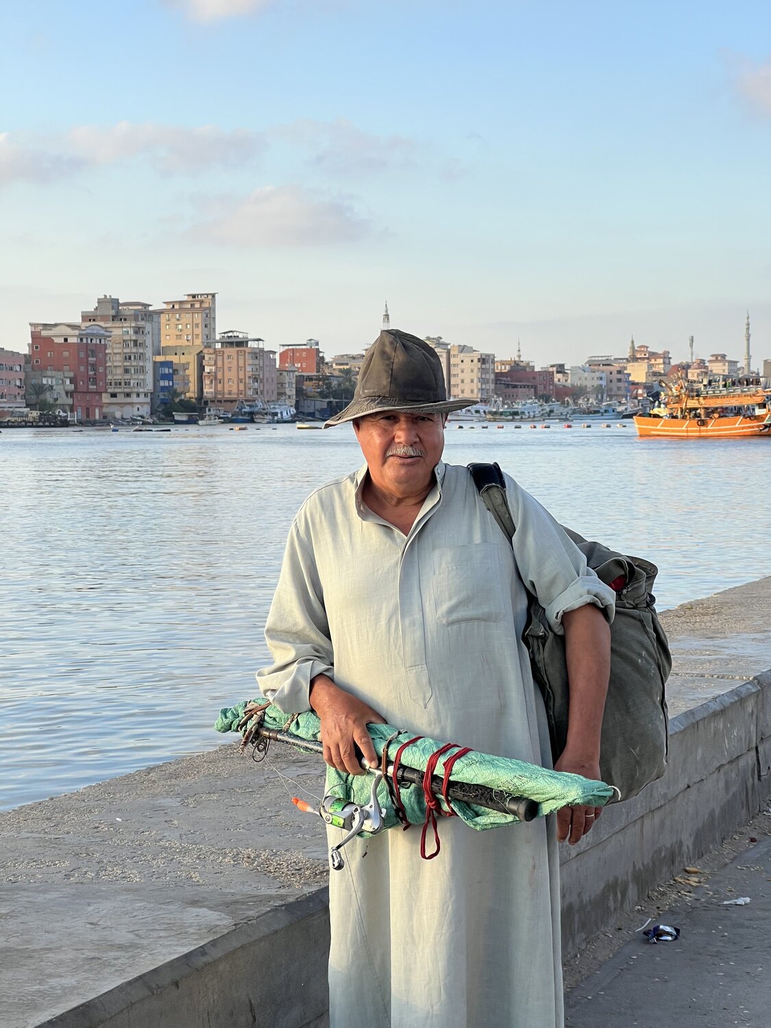 Photo #14199174