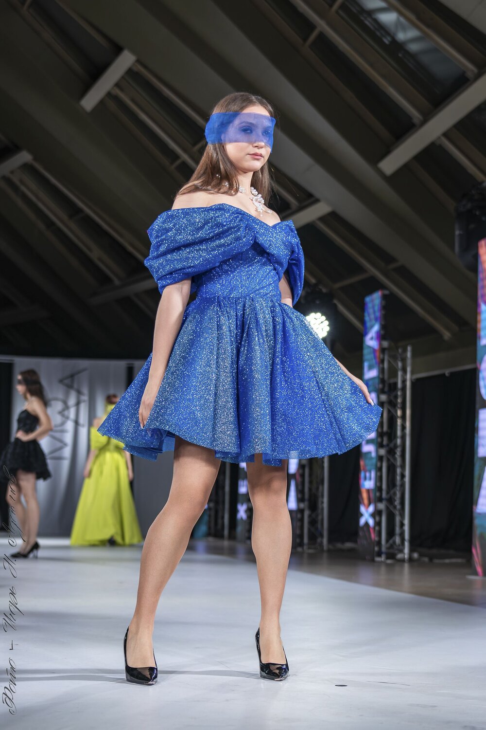 Photo #14217009