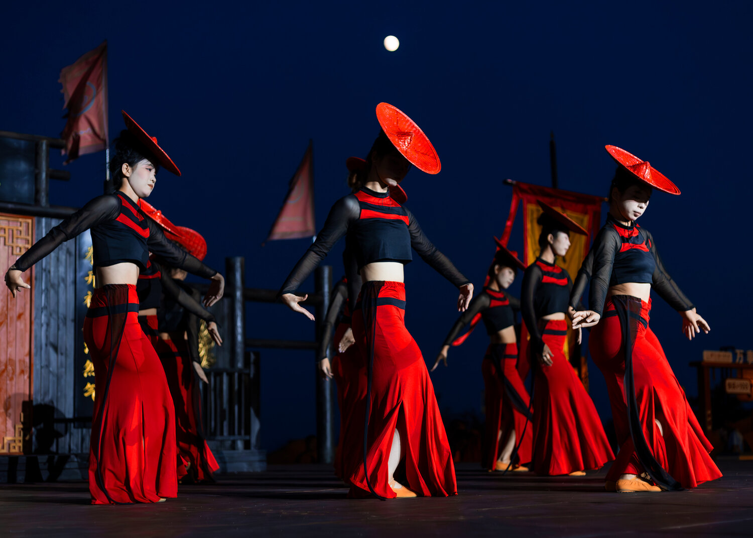 Photo #14225774