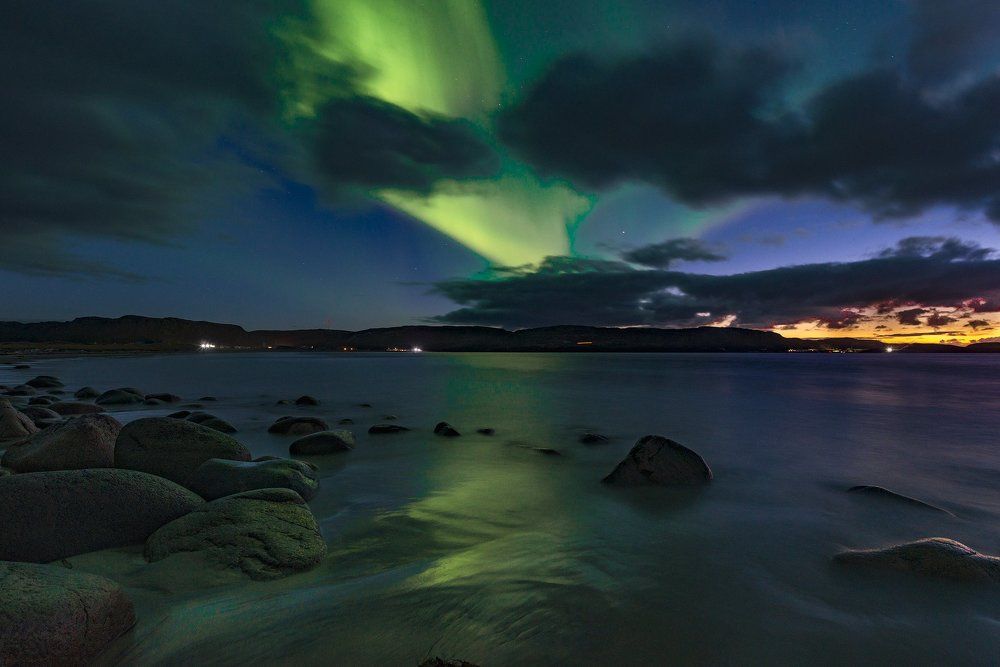 Северное сияние и закат