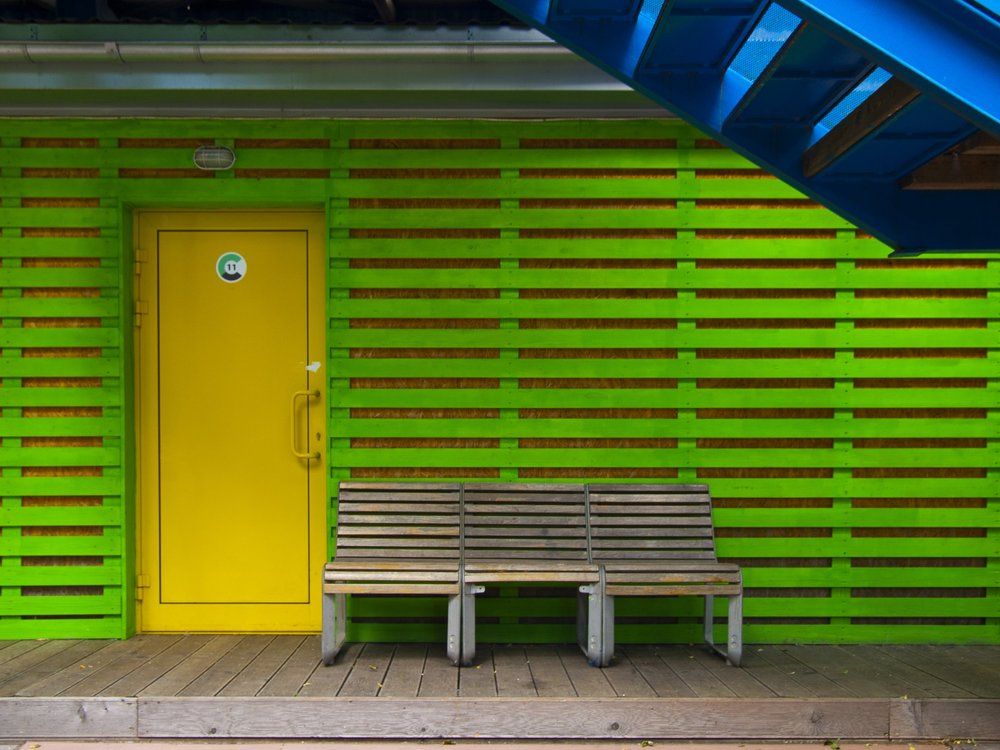 The colour and the lines