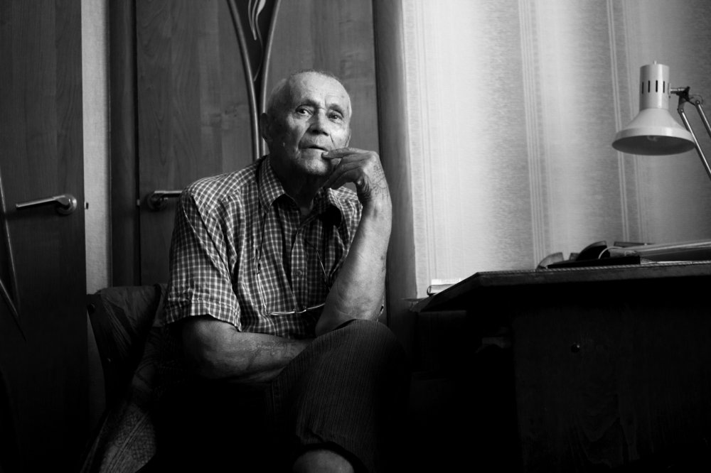 Тиски старости.