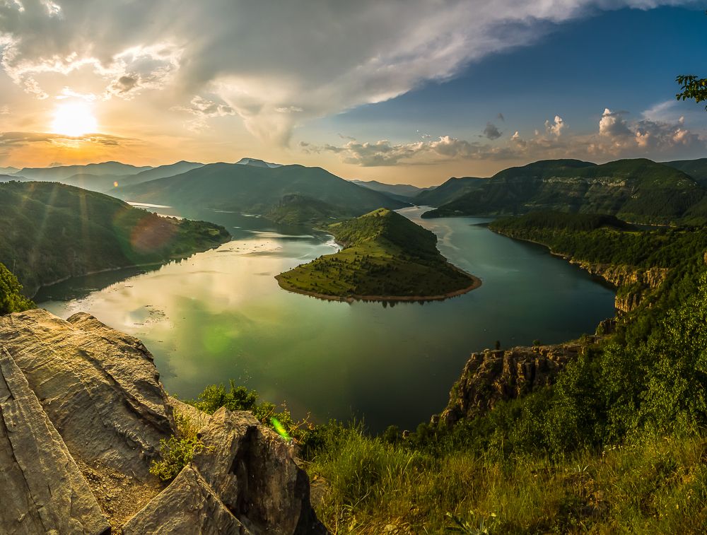 to feel the silence...