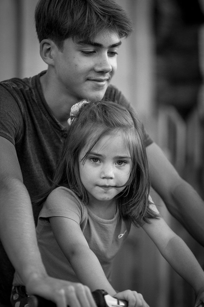 Старший брат