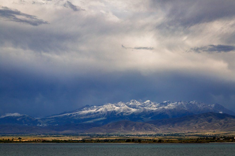 Горы озера Иссык-Куль