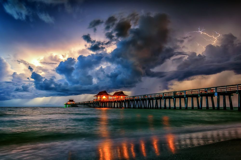 Гроза над пирсом