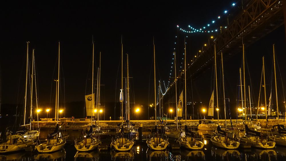 Вид на мост 25 апреля