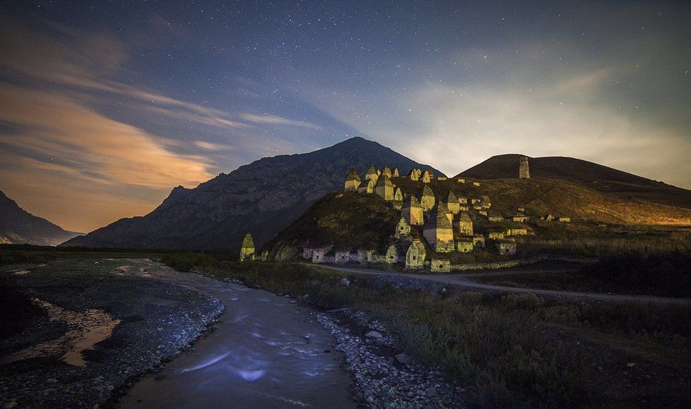Северная Осетия. Даргавс. Город Мёртвых