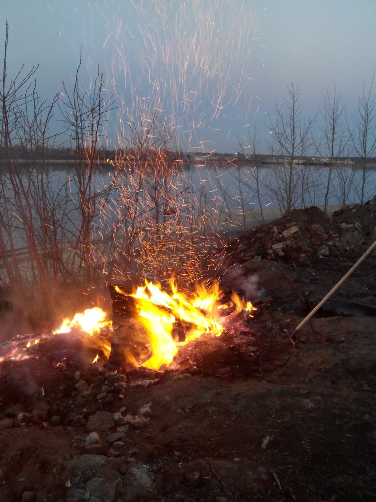 Гори гори костёр ночной