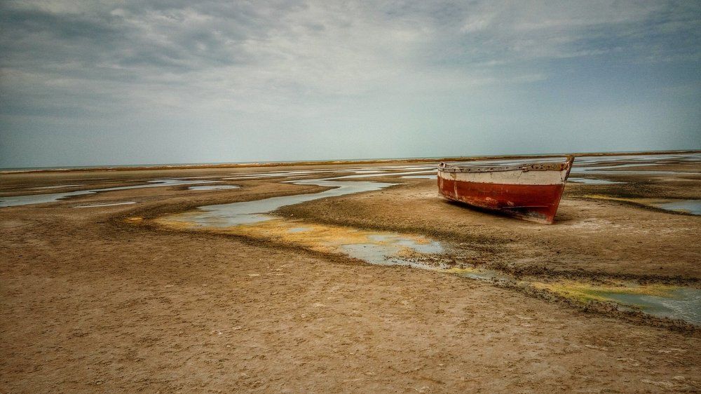 Sand boat