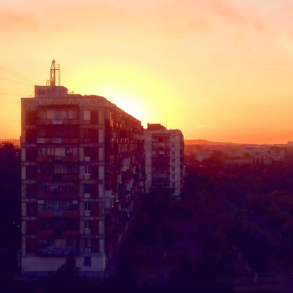 Рассвет в городе