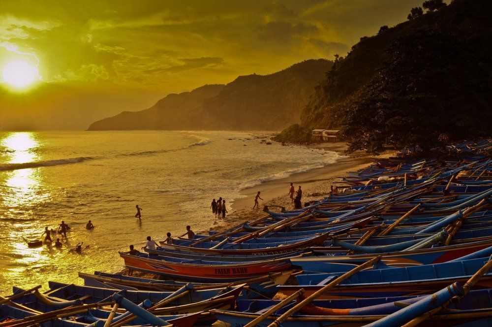 Sunset in Menganti Beach