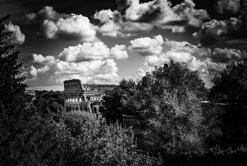 Вид на римский Колизей с вершины Палантинского холма