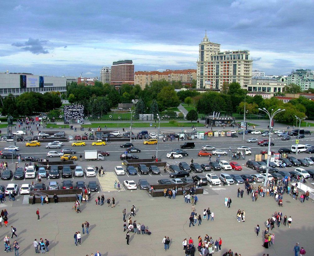 город живет