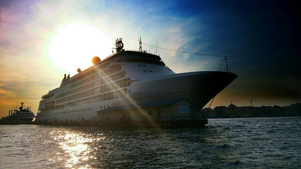 Silver Whisper