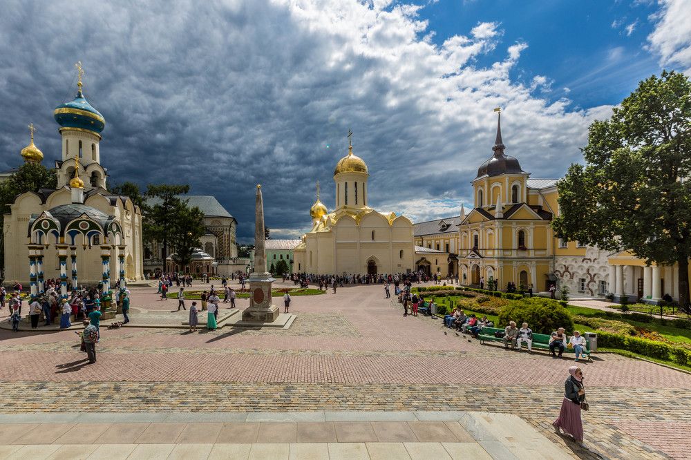 Свято-Троицкая Сергиева Лавра