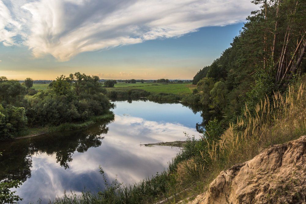 Перед закатом, река Судость