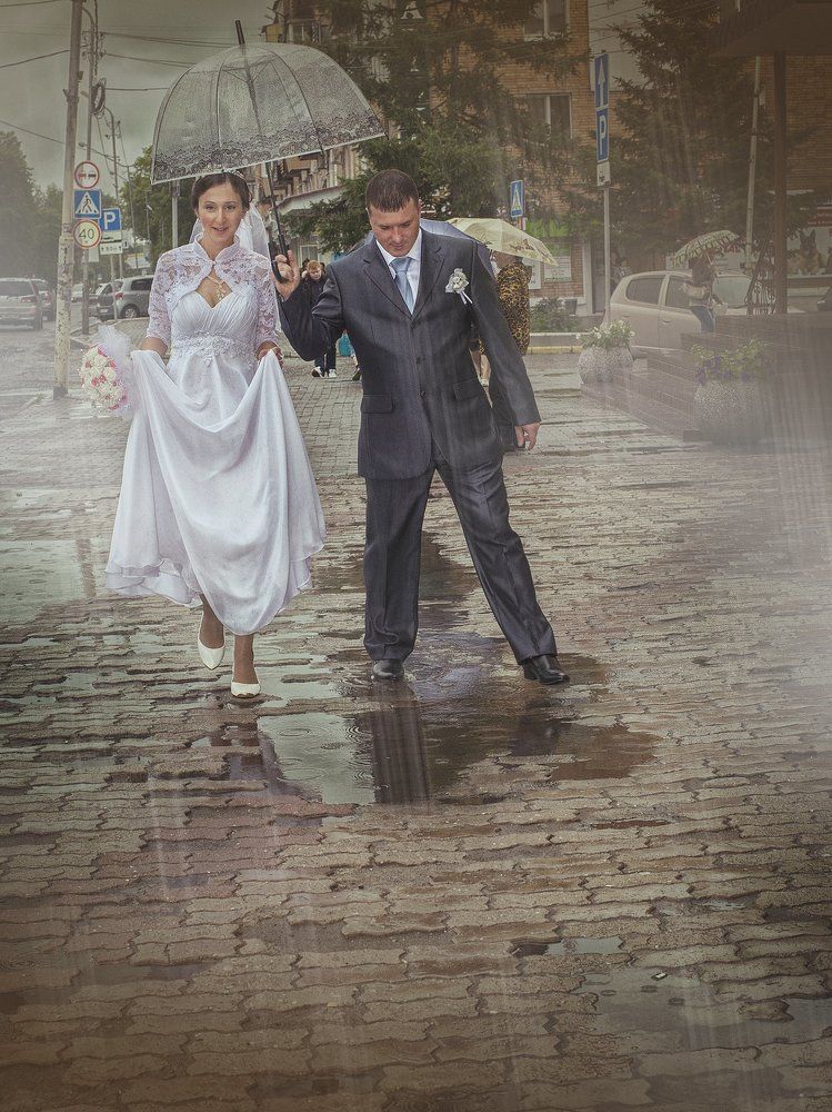 Дождик свадьбе не помеха!