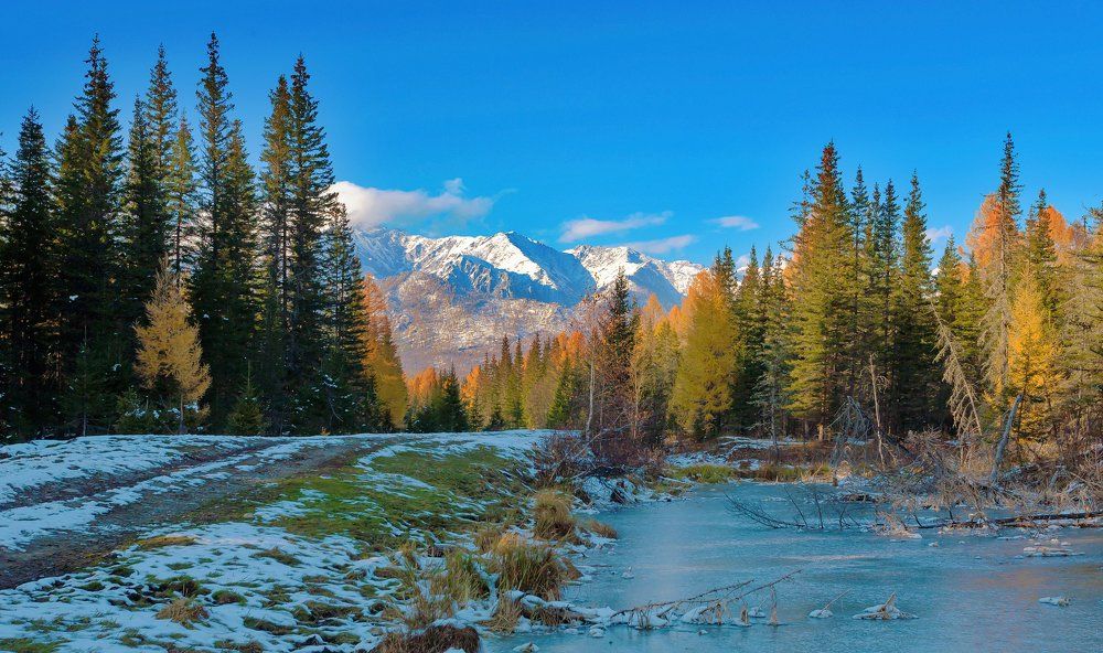 Вечер в предгорье Тункинских гольцов