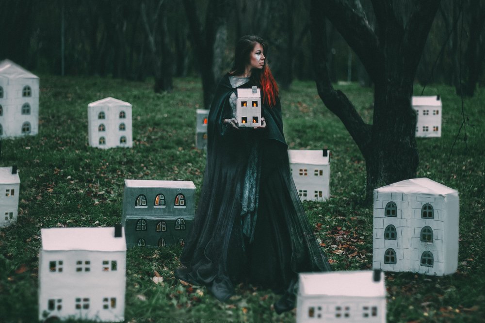 Night over the sleepy town