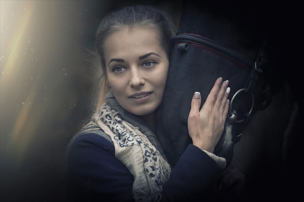 Александра.