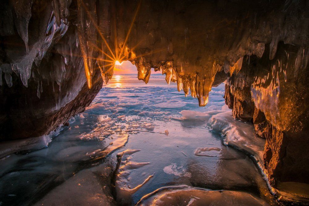 Утро на  Байкале