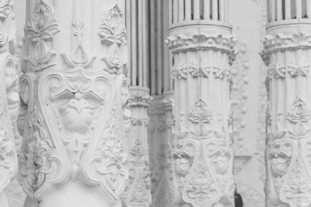 Белое на белом