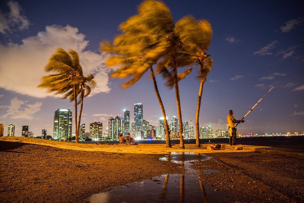 ВЕЧЕРНИЙ КЛЁВ