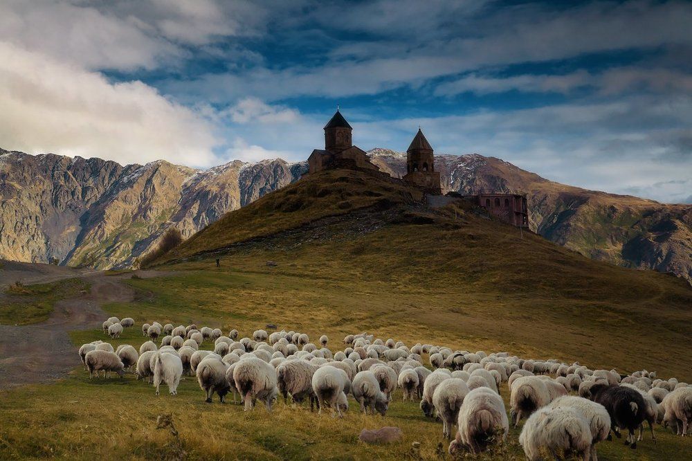 Храм Святой Троицы в Гергети