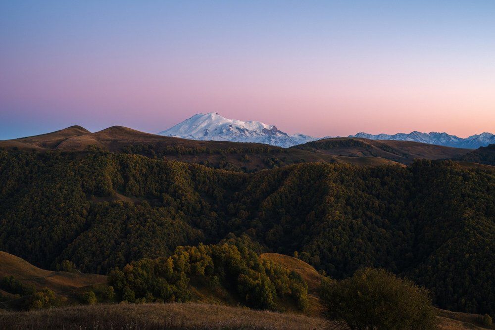 ВЕЧЕРНИЙ ЭЛЬБРУС