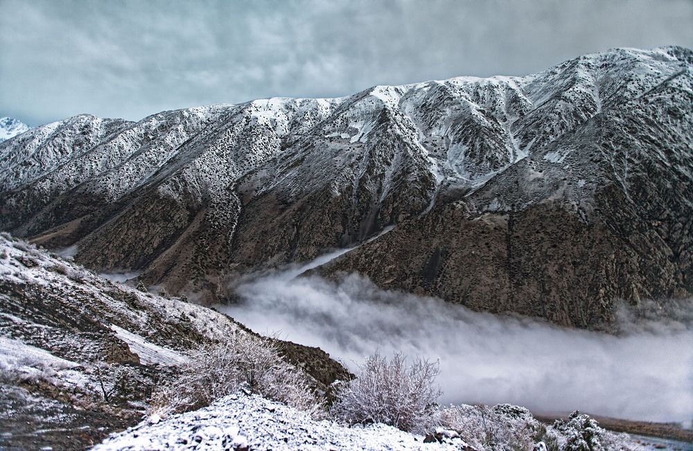 Между облаками.....