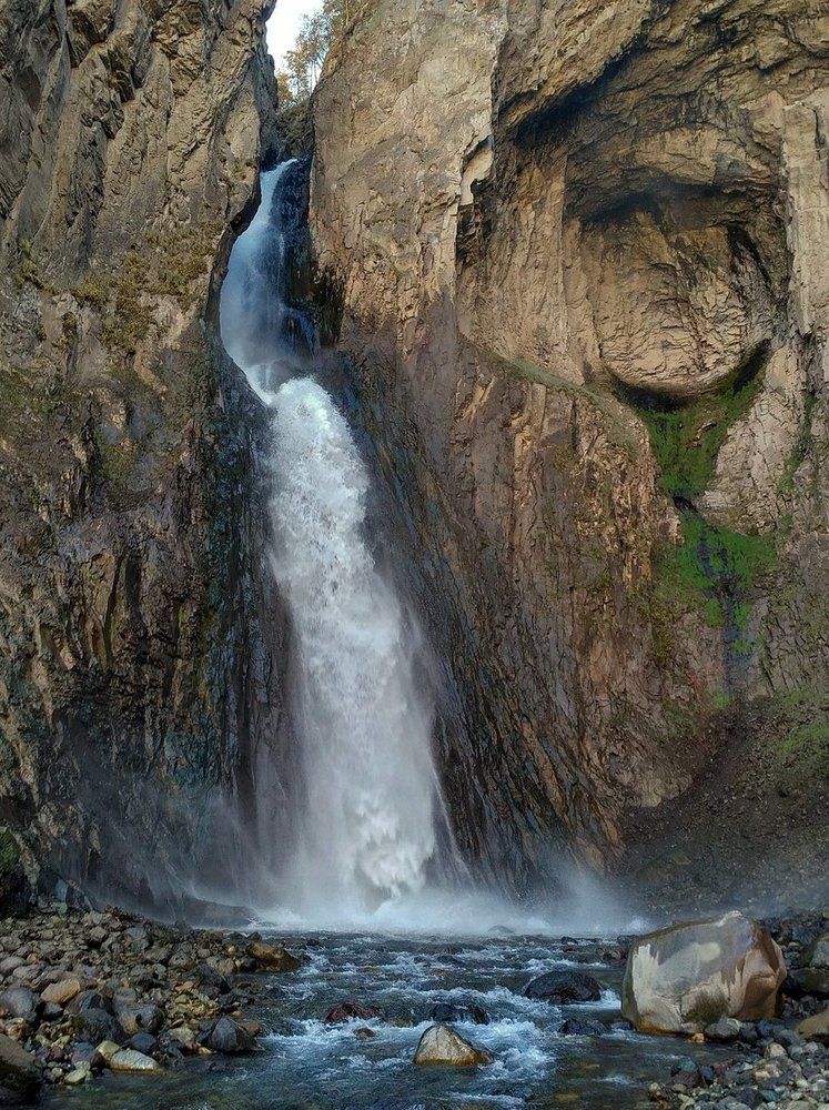 ВОДОПАД КАРАКАЯ СУ