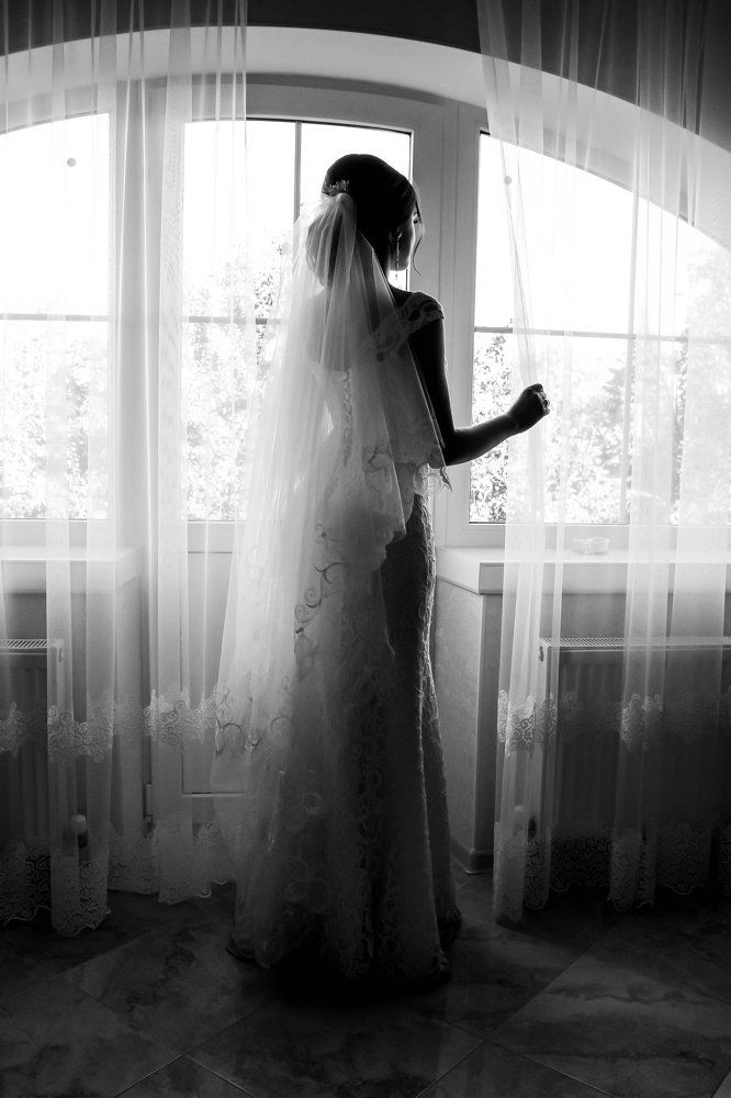 В ожидании жениха...