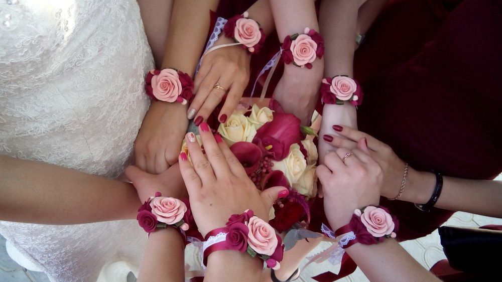 ПОДРУЖКИ НЕВЕСТЫ