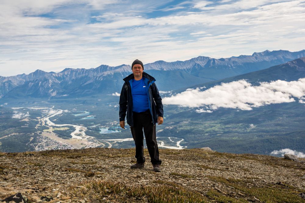 все выше и выше