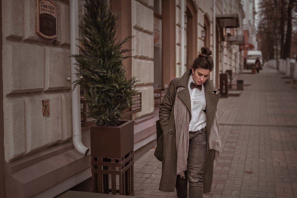 Современная девушка