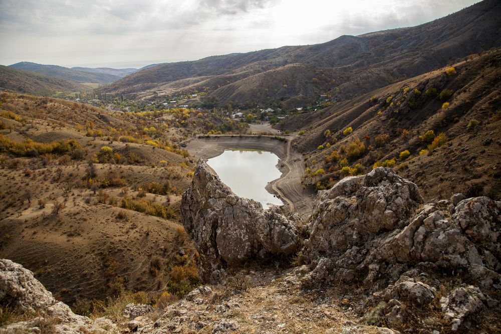 Горное озеро