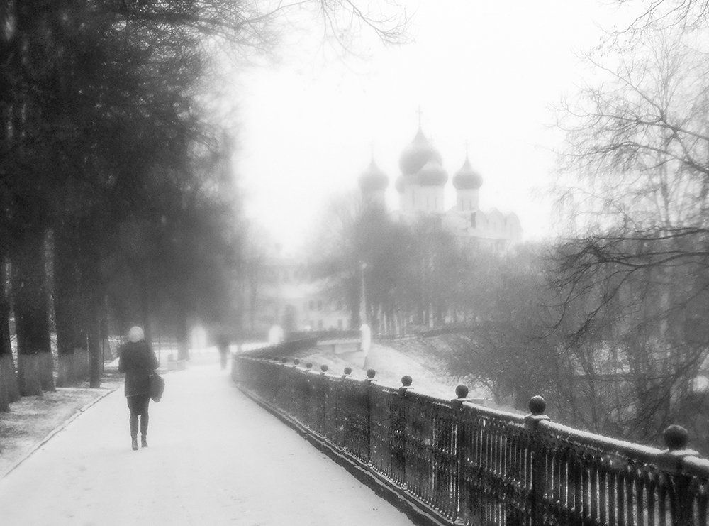 Ярославль. Дорога к храму.