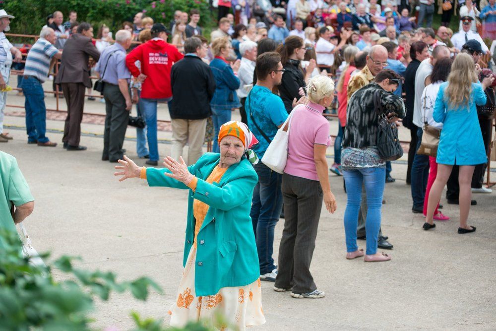 Бабушка сказала надвое