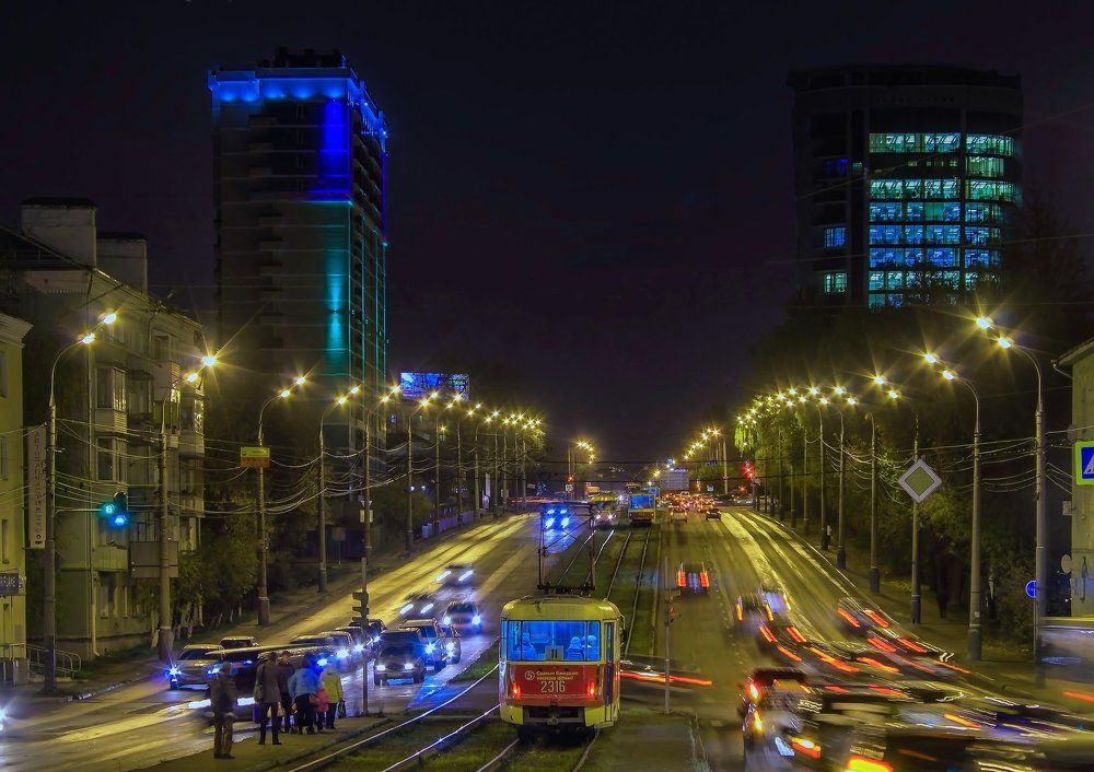 В суете города и в потоке машин