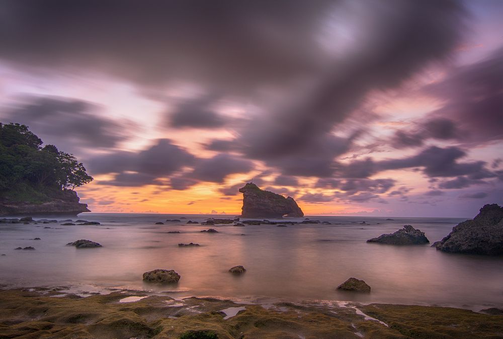 Sunset ngliyep beach malang